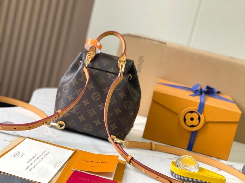 LV Backpacks 4233H-0252