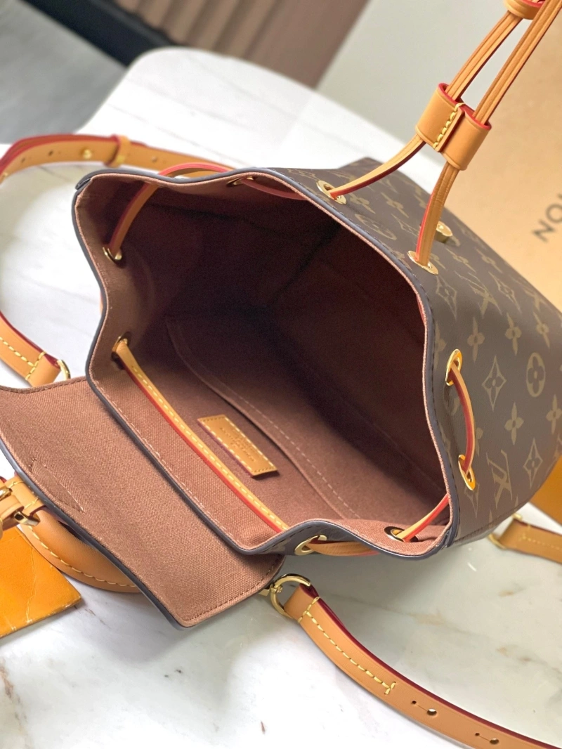 LV Backpacks 4233H-0252