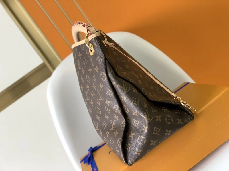 LV Shopping Bags 4233H-0269