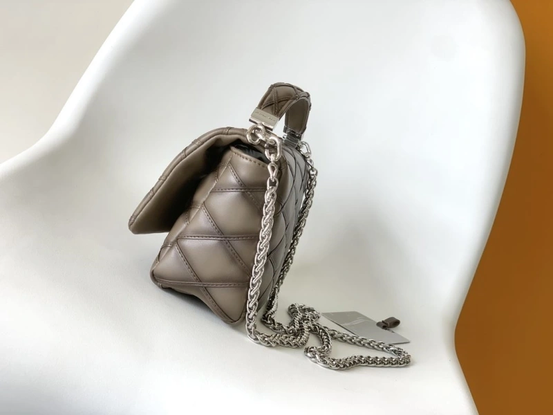 lv twist De*1m bags 4233h-0274