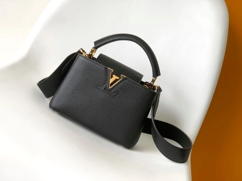 LV Capucines Bags 4233H-0285