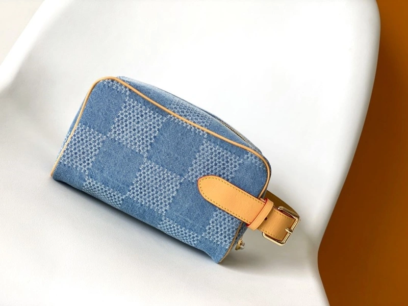 LV Cosmetic Bags 4233H-0288