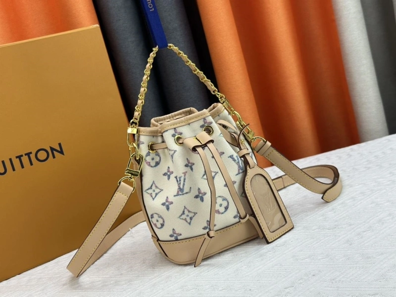 LV Bucket Bags 4233H-0322