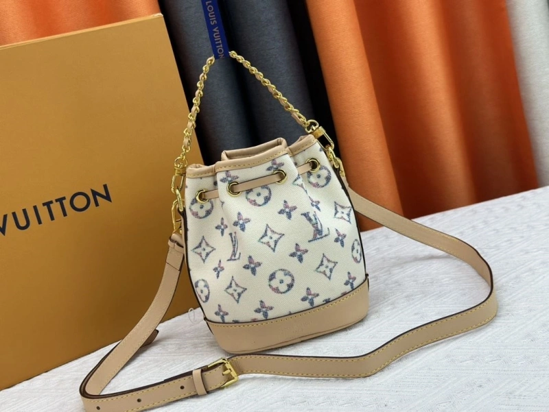 LV Bucket Bags 4233H-0322