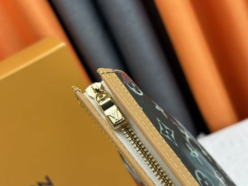 LV Clutch Bags 4233H-0330