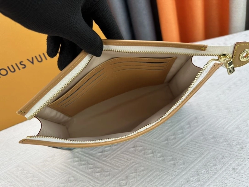 LV Clutch Bags 4233H-0330