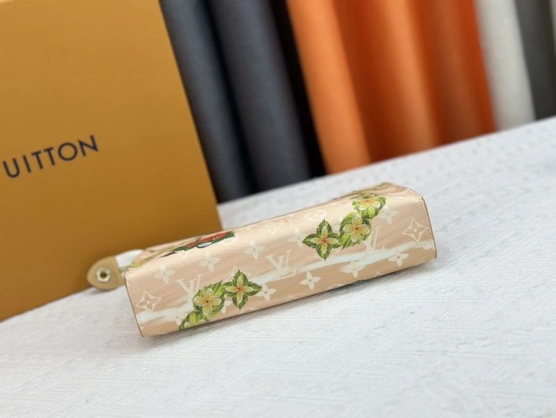 LV Clutch Bags 4233H-0331