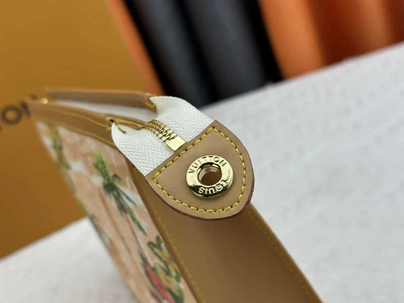 LV Clutch Bags 4233H-0331