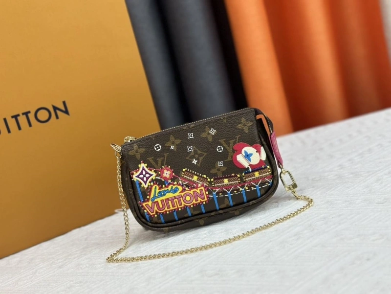 LV Clutch Bags 4233H-0340