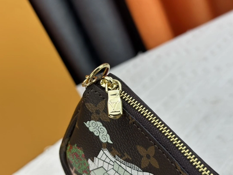 LV Clutch Bags 4233H-0341