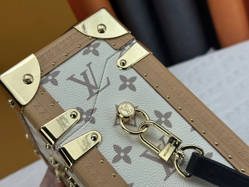 LV Box Bags 4233H-0367