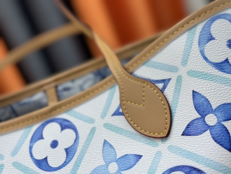 LV Shopping Bags 4233H-0380
