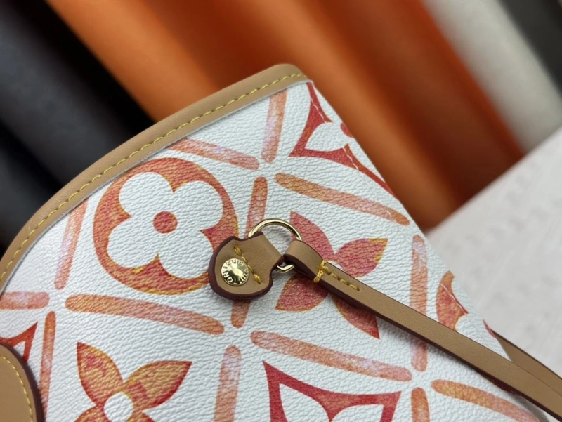 LV Shopping Bags 4233H-0381