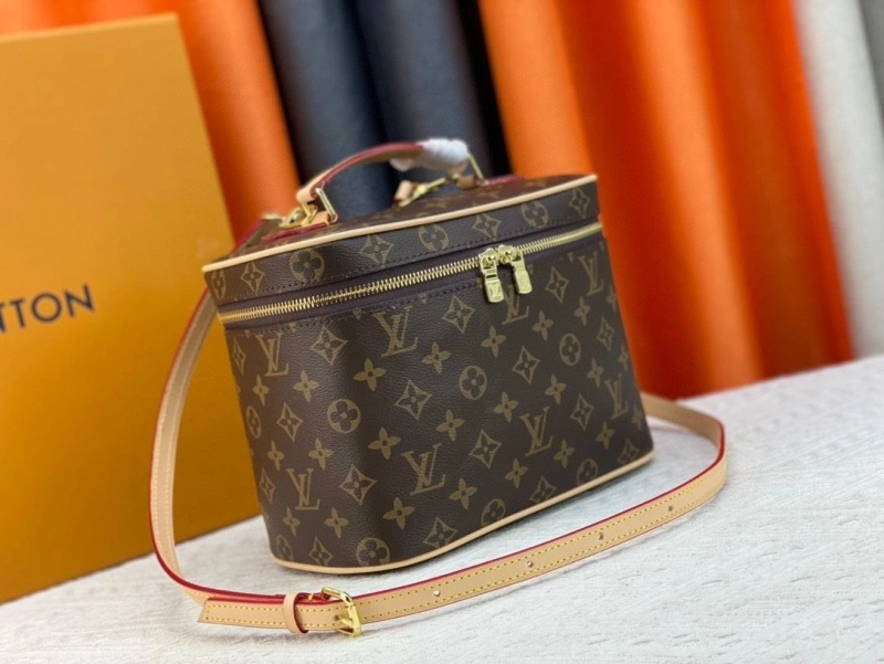 LV Cosmetic Bags 4233H-0412