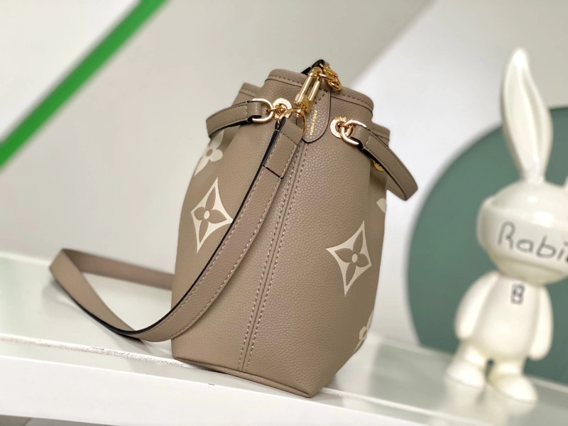 LV Bucket Bags 4233H-0421