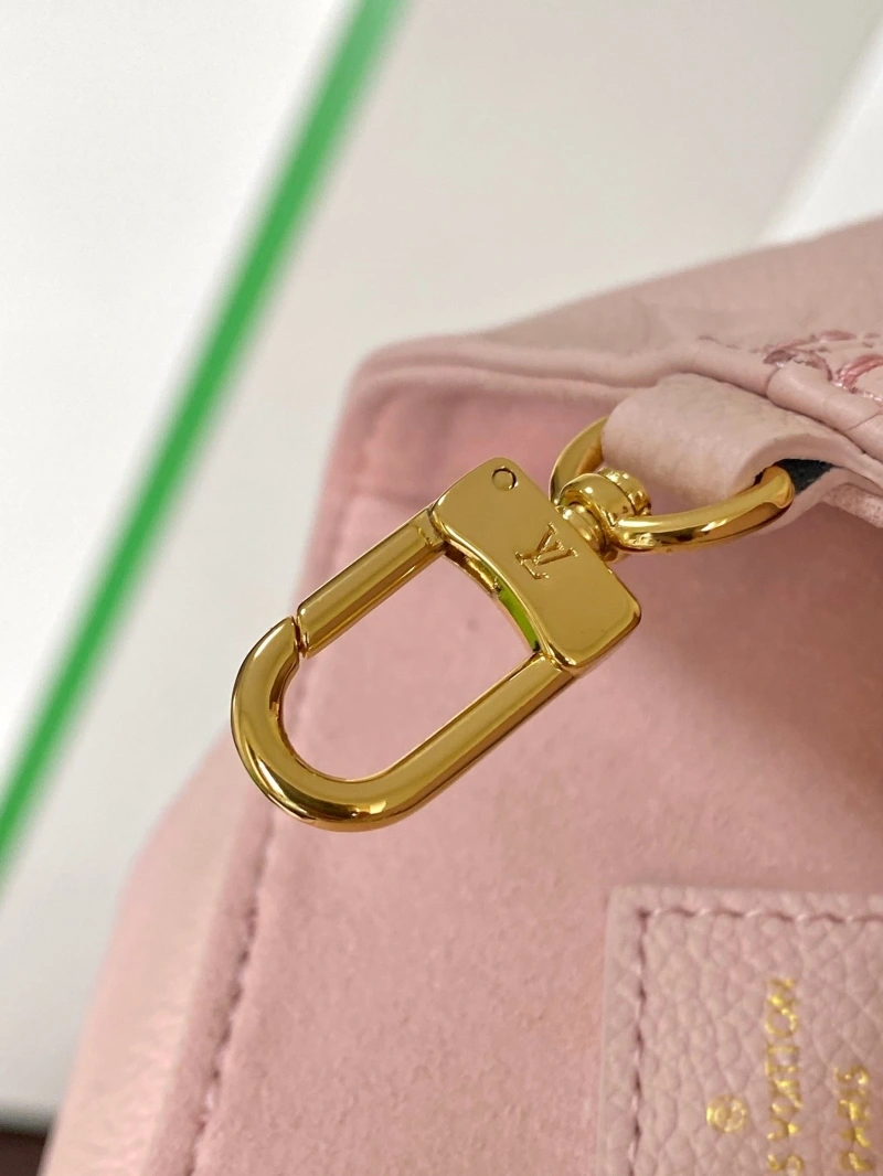 LV Backpacks 4233H-0424