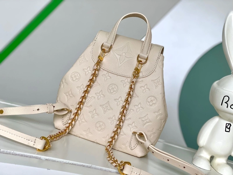 LV Backpacks 4233H-0425