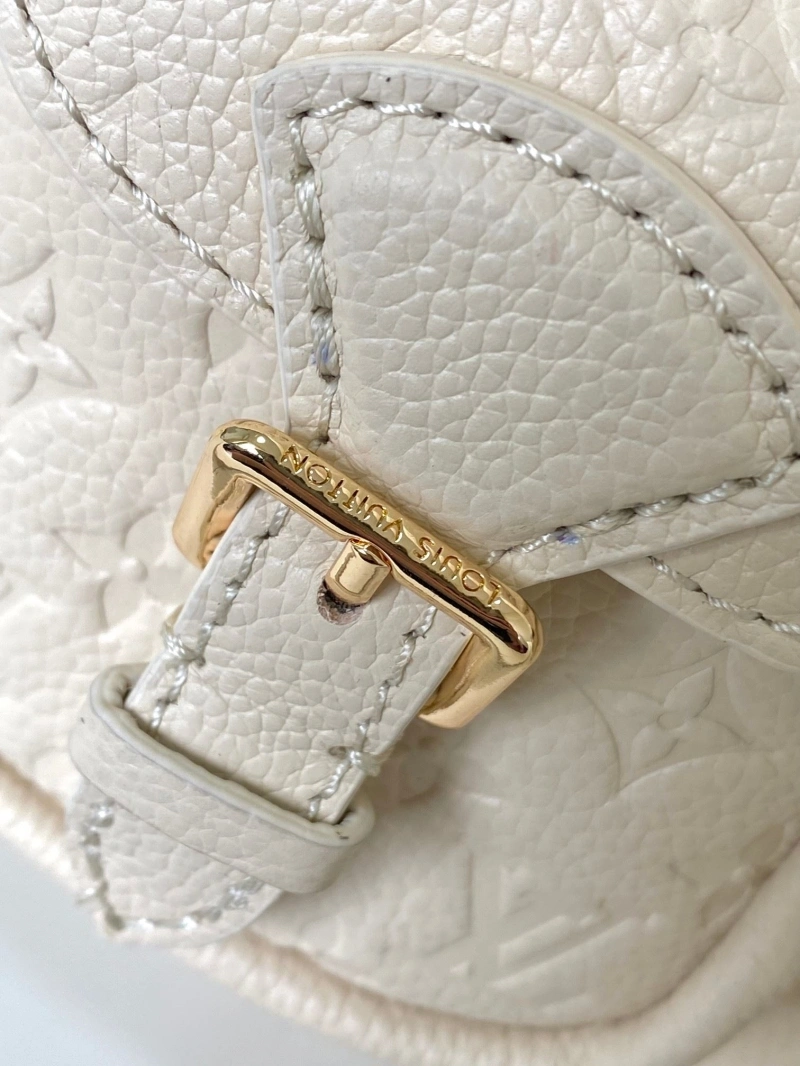 LV Backpacks 4233H-0425