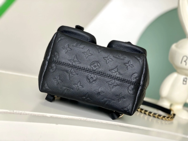 LV Backpacks 4233H-0426