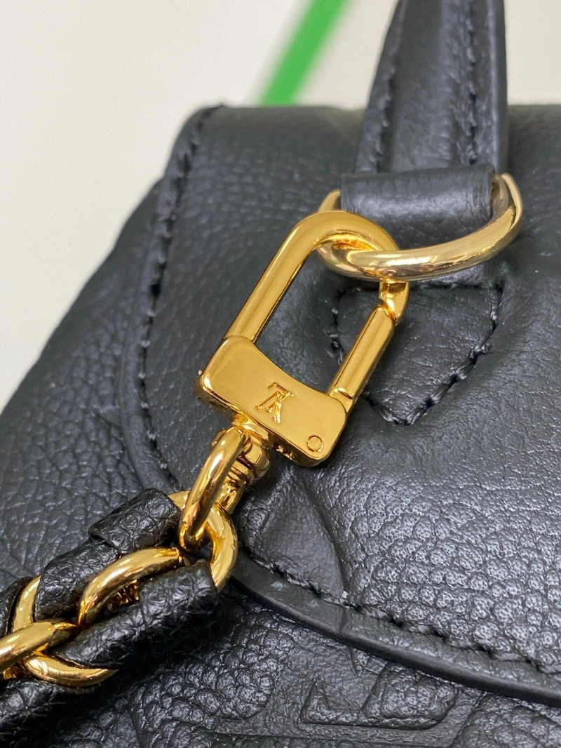 LV Backpacks 4233H-0426