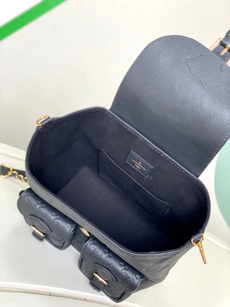 LV Backpacks 4233H-0426
