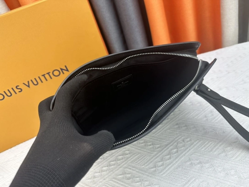 LV Clutch Bags 4233H-0446