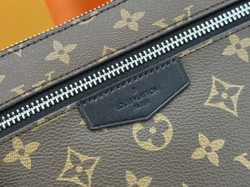 LV Clutch Bags 4233H-0448