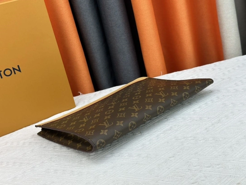 LV Clutch Bags 4233H-0451