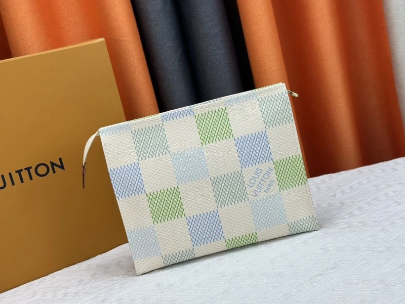 LV Clutch Bags 4233H-0455