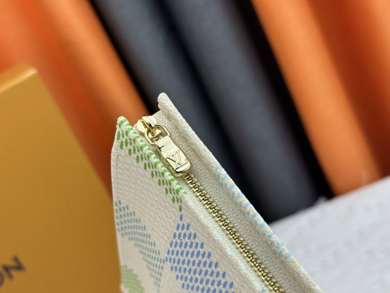 LV Clutch Bags 4233H-0455