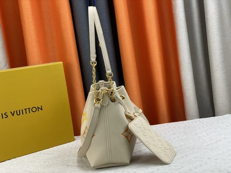 LV Bucket Bags 4233H-0519