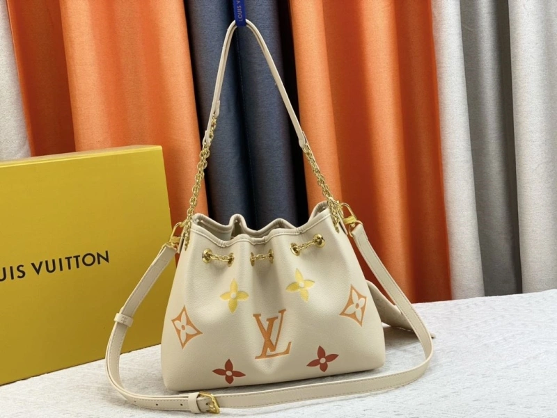 LV Bucket Bags 4233H-0519