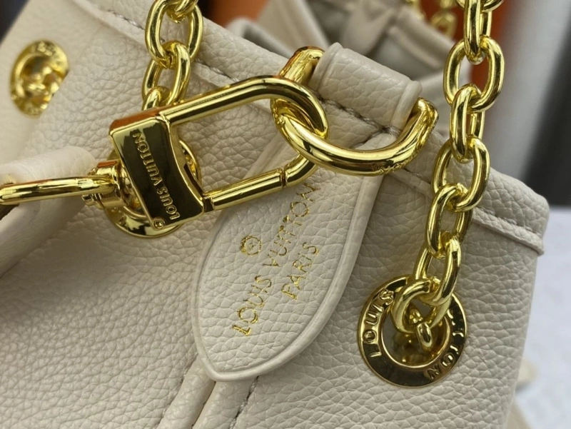 LV Bucket Bags 4233H-0519