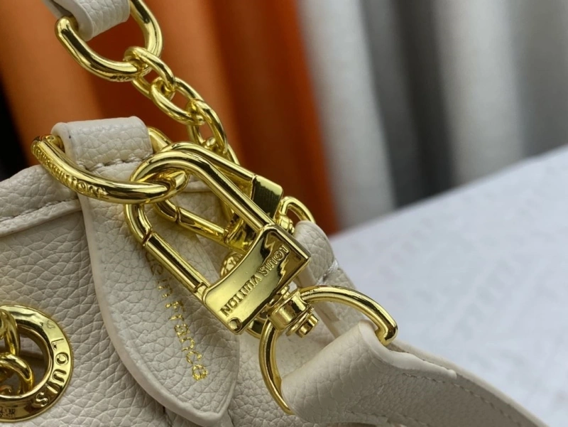 LV Bucket Bags 4233H-0519