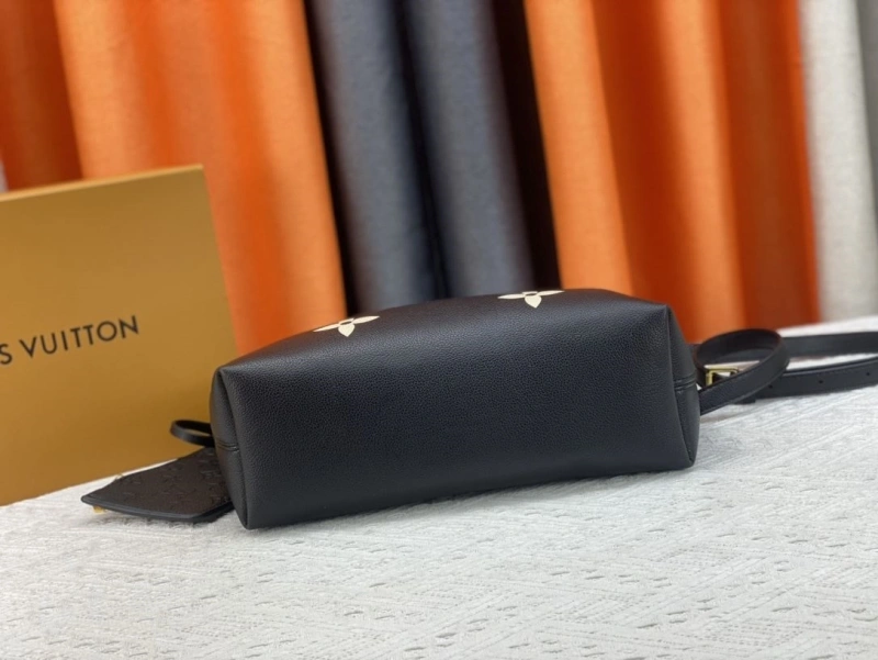 LV Bucket Bags 4233H-0521