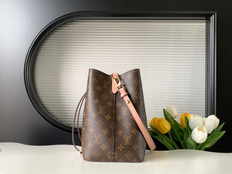 LV Bucket Bags 4233H-0564