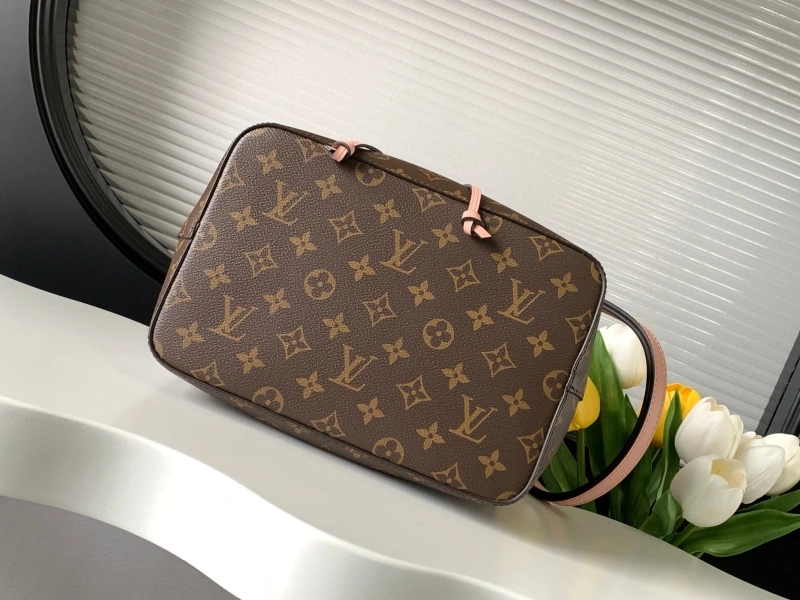 LV Bucket Bags 4233H-0564