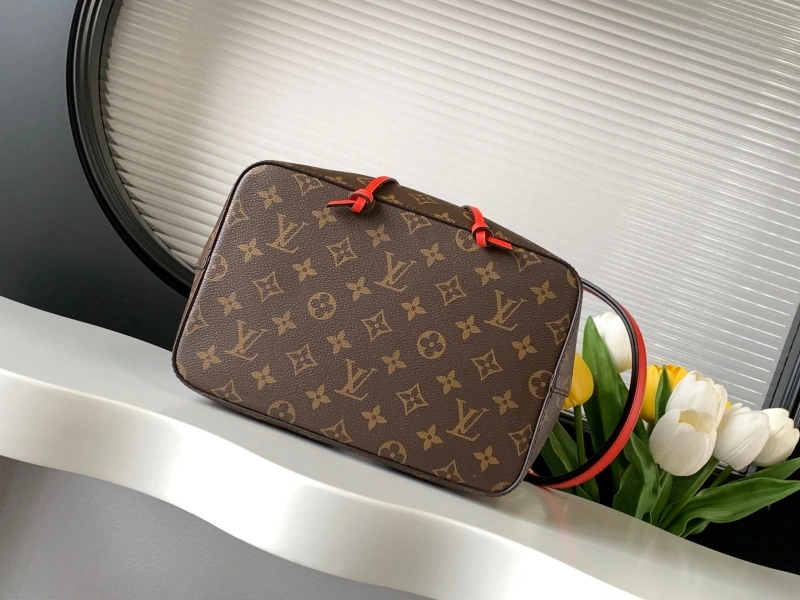 LV Bucket Bags 4233H-0565