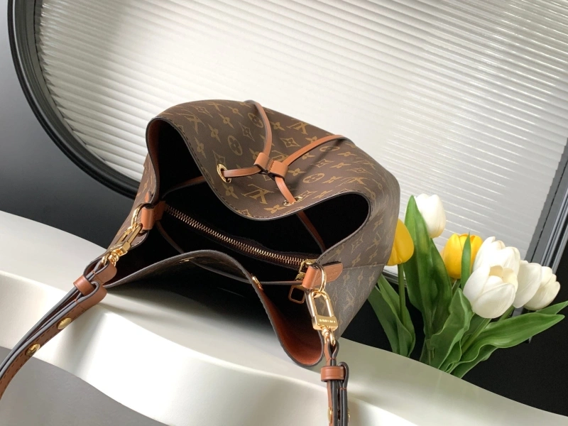 LV Bucket Bags 4233H-0566