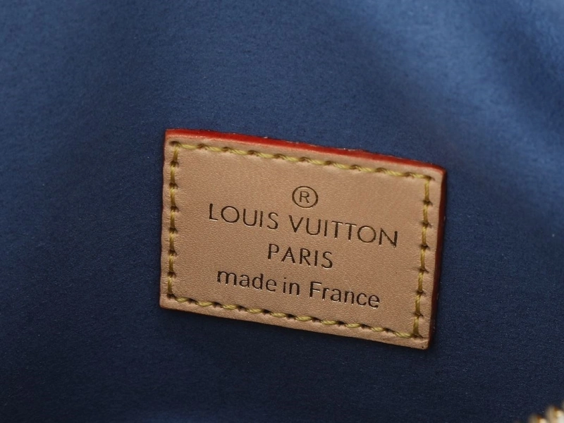 LV Box Bags 4233H-0624
