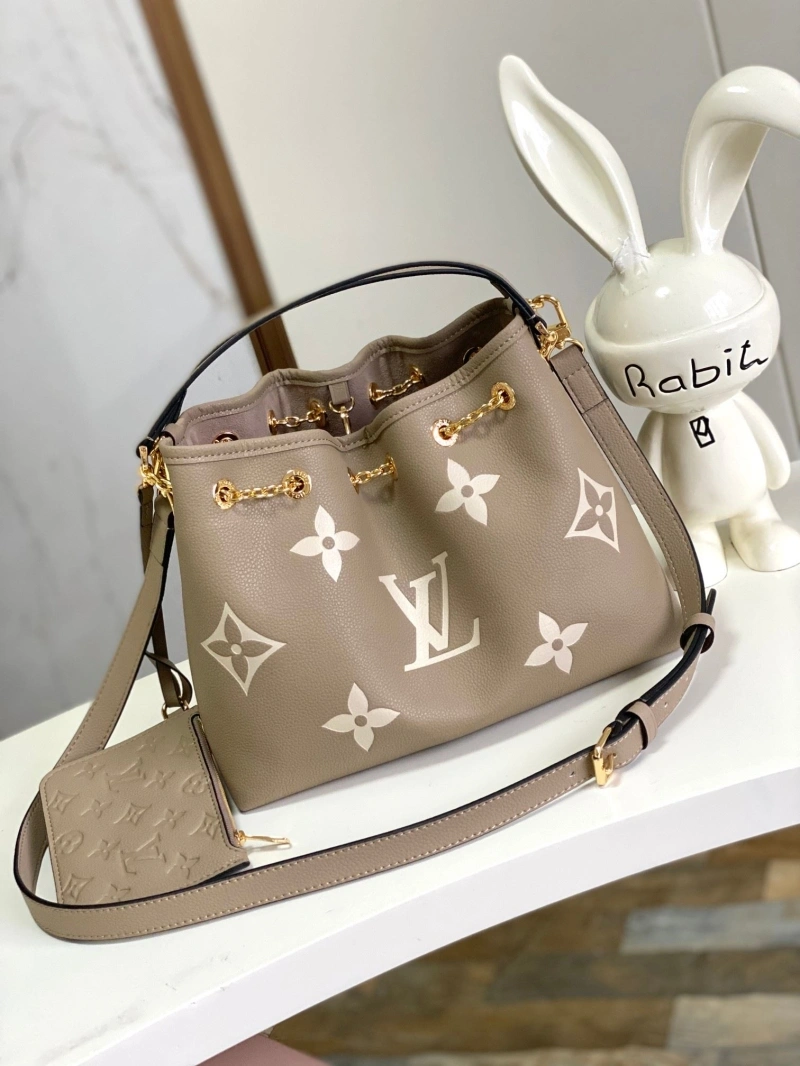 LV Bucket Bags 4233H-0673