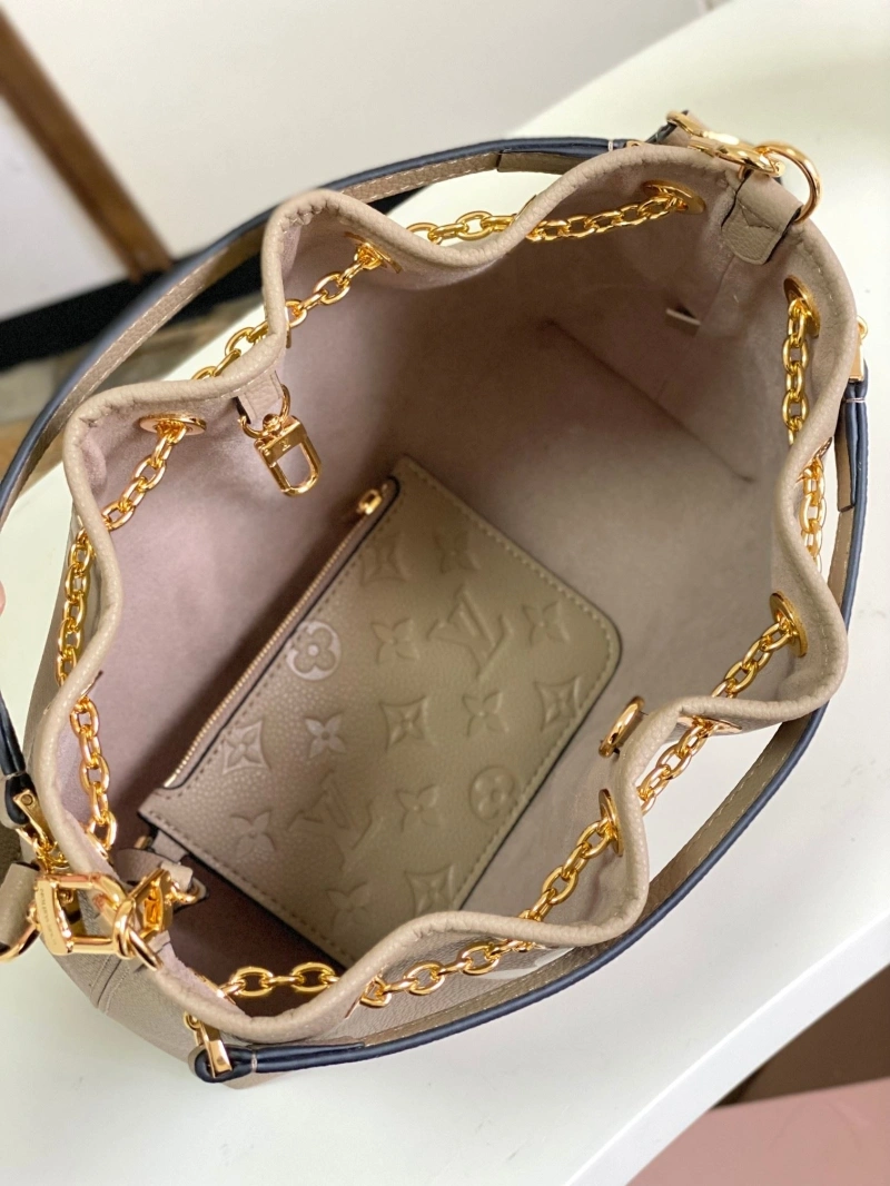 LV Bucket Bags 4233H-0673