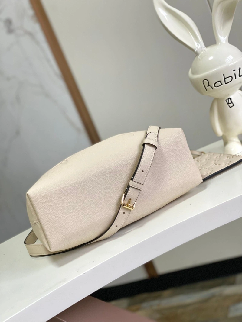 LV Bucket Bags 4233H-0674