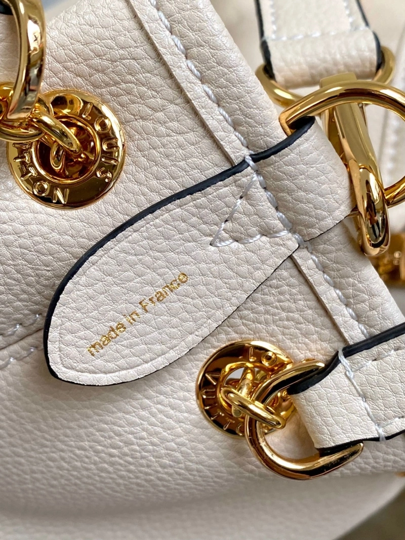 LV Bucket Bags 4233H-0674