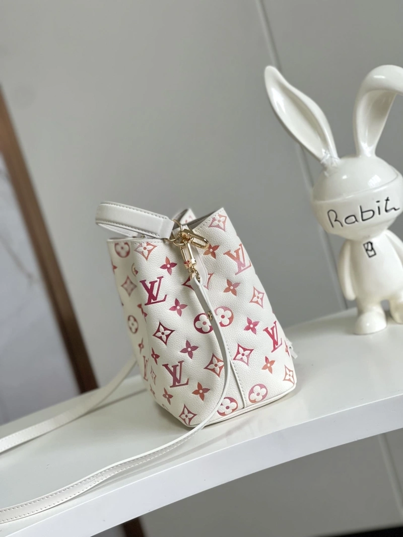 LV Bucket Bags 4233H-0682