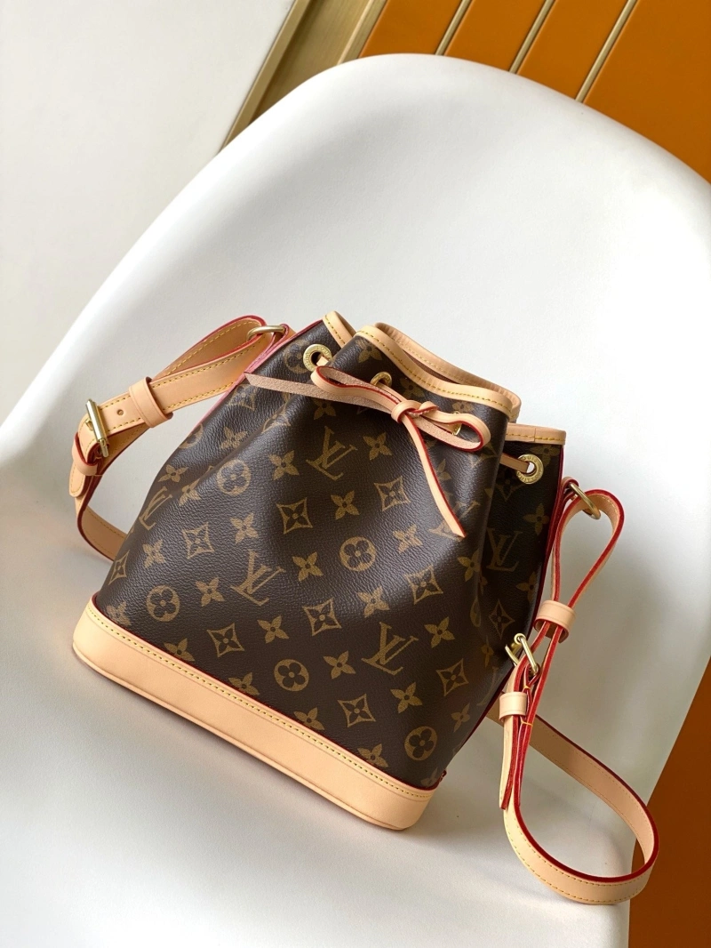 LV Bucket Bags 4233H-0691