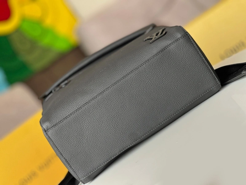 LV Backpacks 4233H-0731