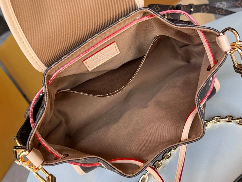 LV Backpacks 4233H-0748