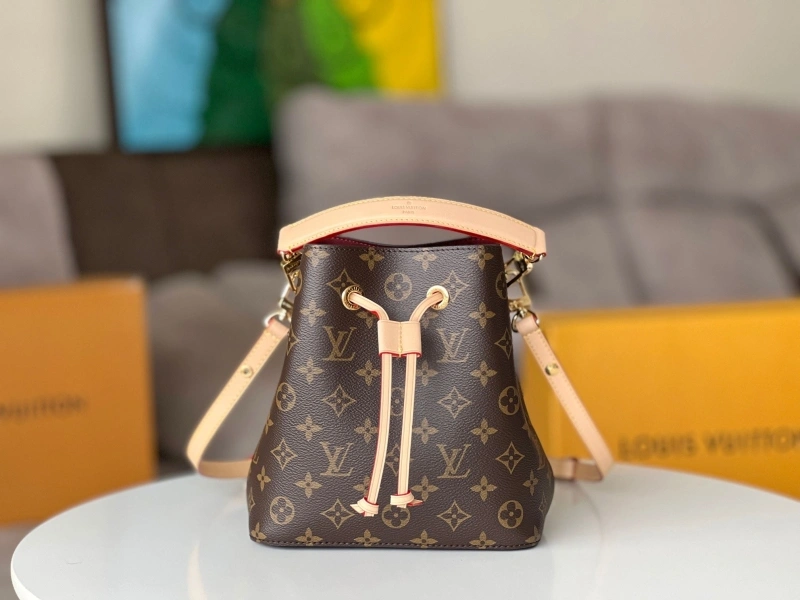 LV Bucket Bags 4233H-0757