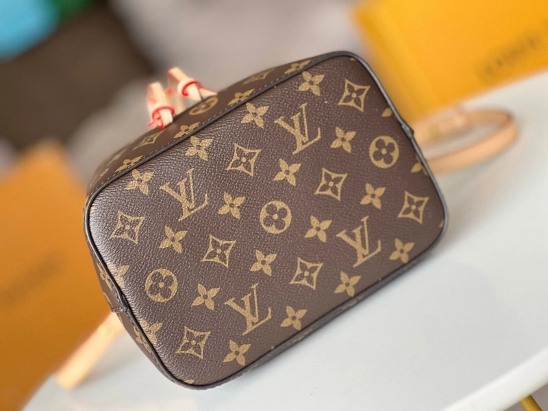 LV Bucket Bags 4233H-0757